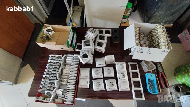 Контакти и ключове LEGRAND еднополюсни девиаторни и сериен, снимка 16 - Ключове, контакти, щепсели - 53783757