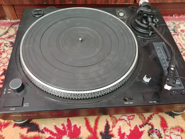 грамофон Lenco L3802