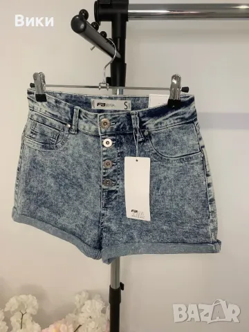 Къси дънки в размер S нови с етикет, снимка 4 - Дънки - 49600759