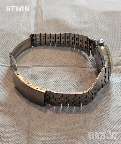 Винтидж съветски часовник VOSTOK (Восток) – механичен, 17 камъка, СССР !, снимка 5 - Мъжки - 53573283