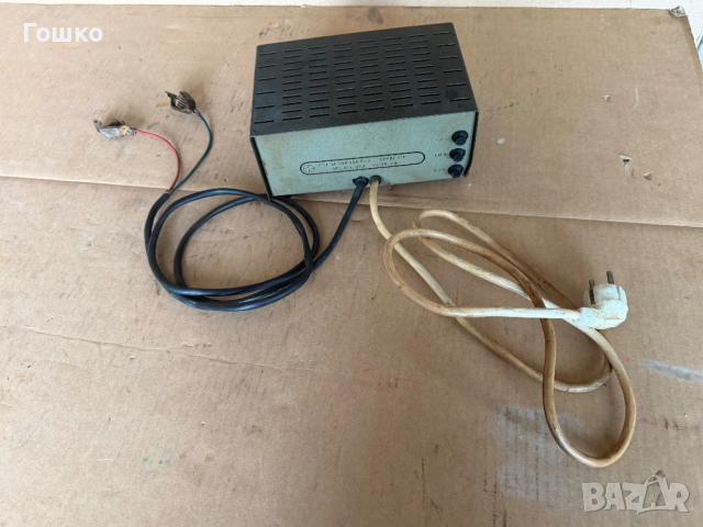 Пернишко зарядно за акумулатор