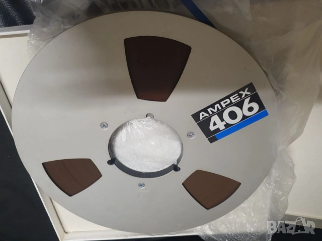 Магнетофонна ролка Ampex 26,5см 10,5" Алуминиева ролка. В много добро състояние. Лентата не цапа. Им, снимка 2 - Декове - 53848845