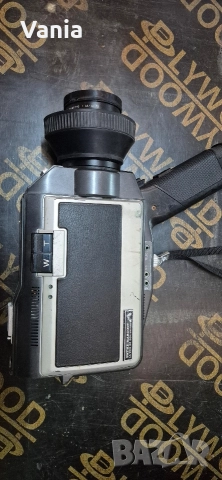 Стара видеокамера , снимка 2 - Антикварни и старинни предмети - 52648955