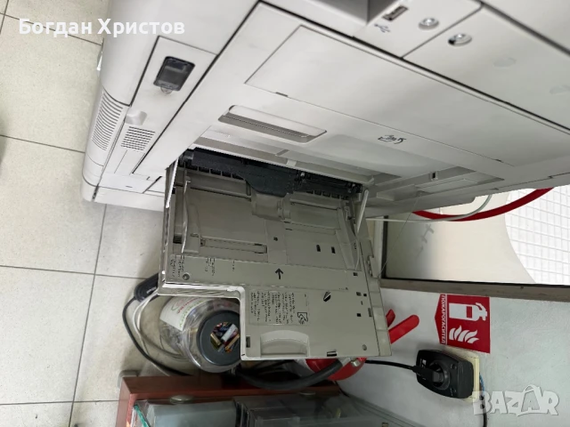 Продавам цветна копирна машина Canon C3320i, снимка 5 - Други машини и части - 50506891