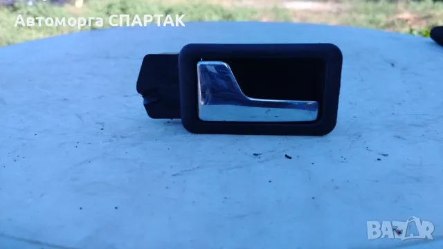 ВЪТРЕШНА ДРЪЖКА ЛЯВА AUDI 80 B4 893837019A NICE