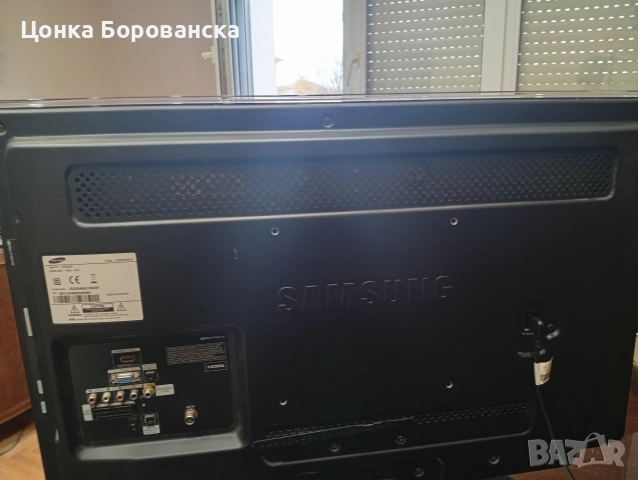 Телевизор Samsung 32 инча, снимка 3 - Стойки, 3D очила, аксесоари - 52707168