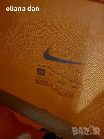 Продавам яке на Nike, размер Eur XS, снимка 2 - Якета - 55900658