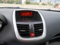 дисплей радио пежо 207, снимка 1