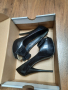 Дамски обувки на ток, снимка 1 - Дамски обувки на ток - 44555045