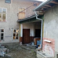 Продавам къща до Троянския манастир , снимка 2 - Къщи - 41943772