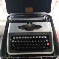 ХЕБРОС  1300 Ф  пишеща машина , снимка 1 - Други ценни предмети - 39390387