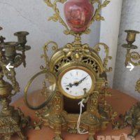Стар оригинален часовник каминен ХVlll век - червен мрамор + 2 броя свещника 🕯️, снимка 14 - Антикварни и старинни предмети - 42313617