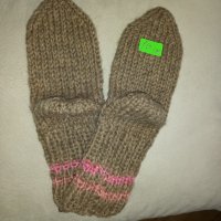 Ръчно плетени детски чорапи от вълна, снимка 1 - Чорапи - 38766916