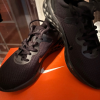 Дамски маратонки Nike, снимка 1 - Маратонки - 44739018