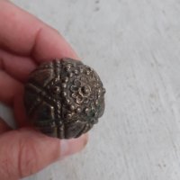 Старо възрожденско голямо сачанено копче от носия накит, снимка 3 - Антикварни и старинни предмети - 41374431