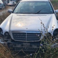 Mercedes E class 200 compresor, снимка 1 - Автомобили и джипове - 33988275