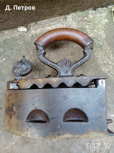 Стара ютия на жар, снимка 1