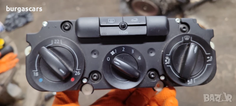 Панел управление климатик за VW Touran - 70лв, снимка 1