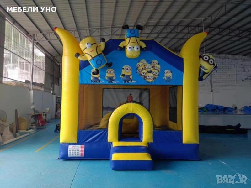 Надуваем атракцион под наем : Миньони с баскетболен кош, снимка 1