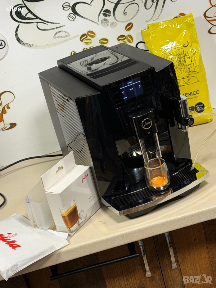 Кафемашина кафе автомат JURA E8 PIANO BLACK WİFİ с гаранция, снимка 1
