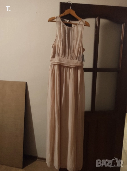 нежна рокля за празник, снимка 1