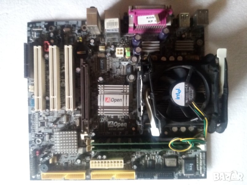  Дъно с процесор P4 2600 за ретро компютър , снимка 1