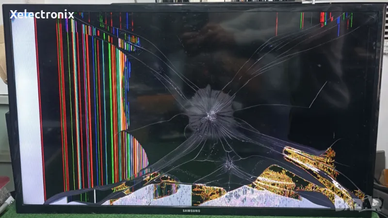 Samsung UE32F4000AW с дефектна матрица, снимка 1