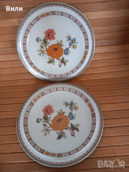 2 броя красиви порцеланови чинии с диаметър 19 см., снимка 1