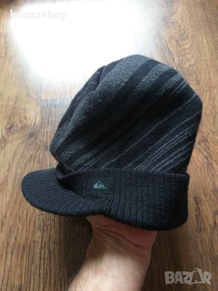 quiksilver - страхотна зимна шапка , снимка 1