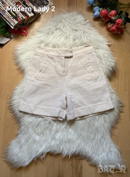 Бели къси панталонки, снимка 1