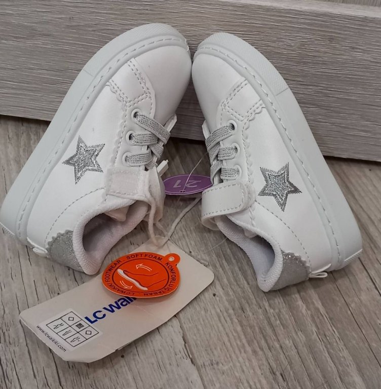 Нови маратонки за момиче, Lc Waikiki в Детски маратонки в гр