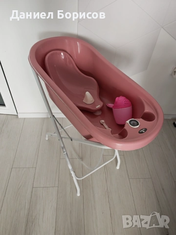 Бебешка вана 88 см с оттичане, термометър и подложка – Nordic Pink , снимка 2 - За банята - 53221761