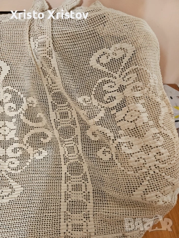 Ръчно плетена покривка, снимка 5 - Покривки за маси - 53073872