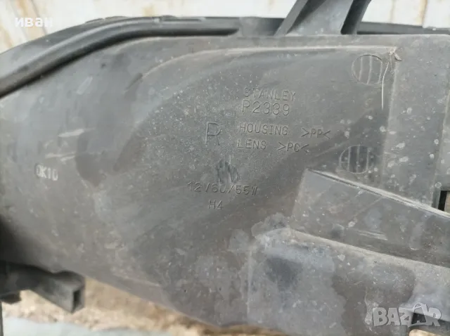 Десен фар за Мазда 2. 2003 год., снимка 4 - Части - 49574188