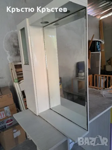 шкаф за баня , снимка 2 - Шкафове - 47529654