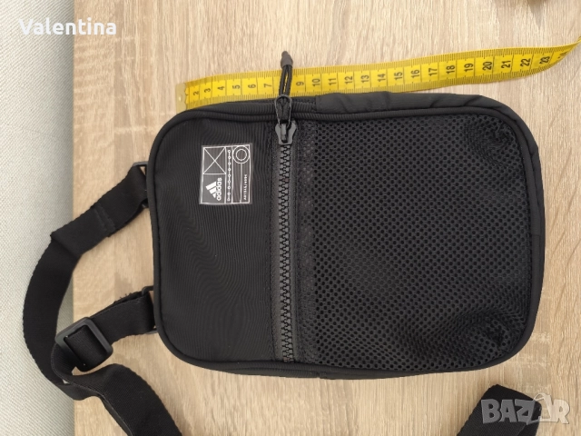 Мъжка чанта за през рамо Adidas , снимка 4 - Чанти - 52405817