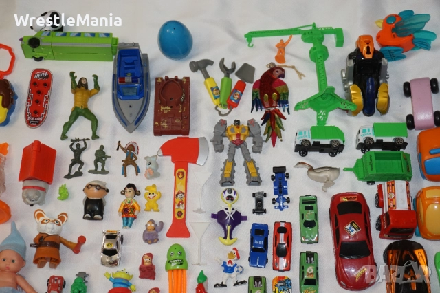 Голям Лот от Фигурки Направени За Mcdonalds Kinder Burger King и други 2.3кг , снимка 3 - Колекции - 51950637