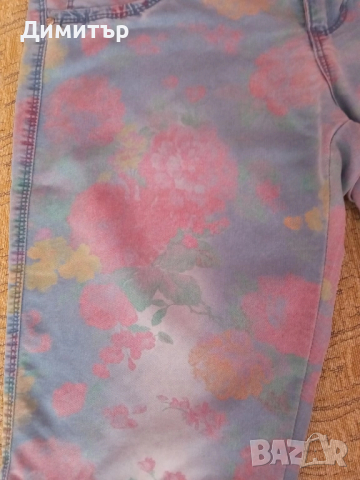 Дамски къси панталонки с цветя С-М размер, снимка 4 - Къси панталони и бермуди - 52006214