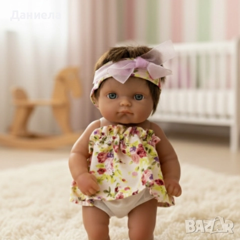 Бебе кукла 25 см с подвижни ръце и крака – идеален подарък за малките грижещи се сърца, снимка 2 - Кукли - 52826368