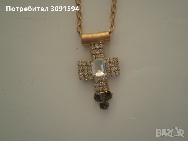 Медальон кръст жълт метал с бяла и синя инкрустация