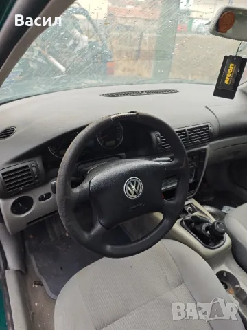 Фолксваген Пасат, снимка 8 - Автомобили и джипове - 49679660