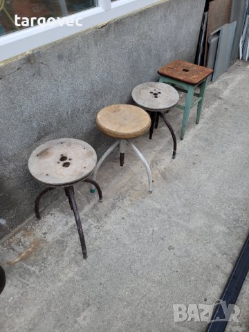 Индустриални столчета, снимка 2 - Антикварни и старинни предмети - 42531762
