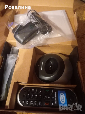 Стар модел Телефон,  НОВ!, снимка 2 - Стационарни телефони и факсове - 53249071