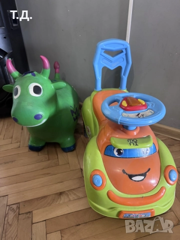 Количка за бутане и крава за скачане