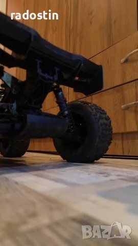 RC Колилчка 1:8 , снимка 8 - Електрически играчки - 55781814