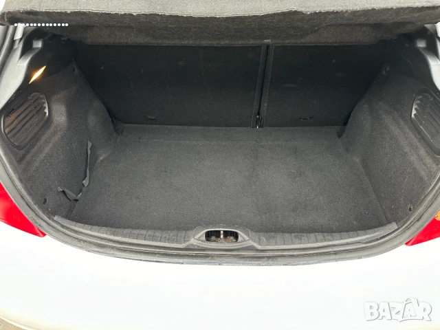 Peugeot 208 от Германия, снимка 12 - Автомобили и джипове - 50526176