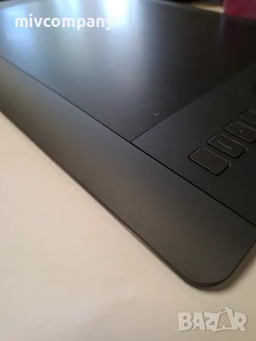 Графичен таблет Wacom Intuos Pro PTH-651, снимка 2 - Таблети - 56375299