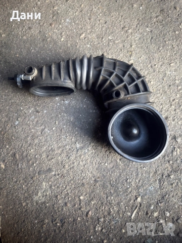 Въздуховод мех.инжекционАуди80, снимка 4 - Части - 53604266