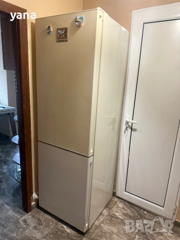 Хладилник с фризер -Липхер, снимка 2 - Хладилници - 52909026