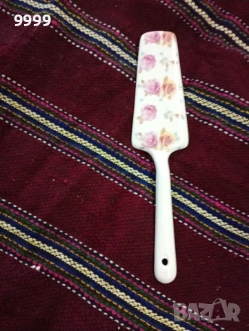 Порцеланова лопатка за торта, снимка 1
